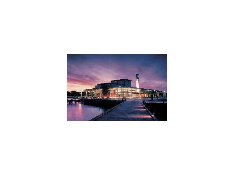 16 Kitchener Street, Dudley Park WA 6210