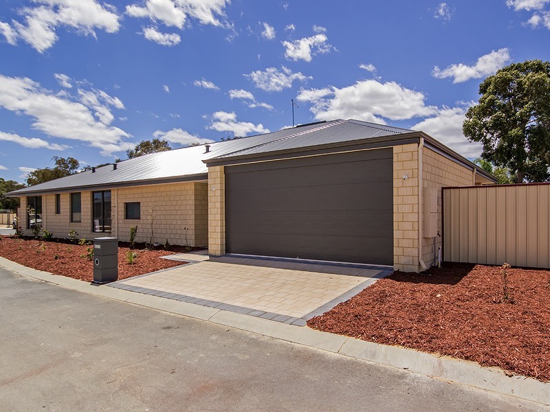 12 18 Banksia Terrace, South Yunderup WA 6208