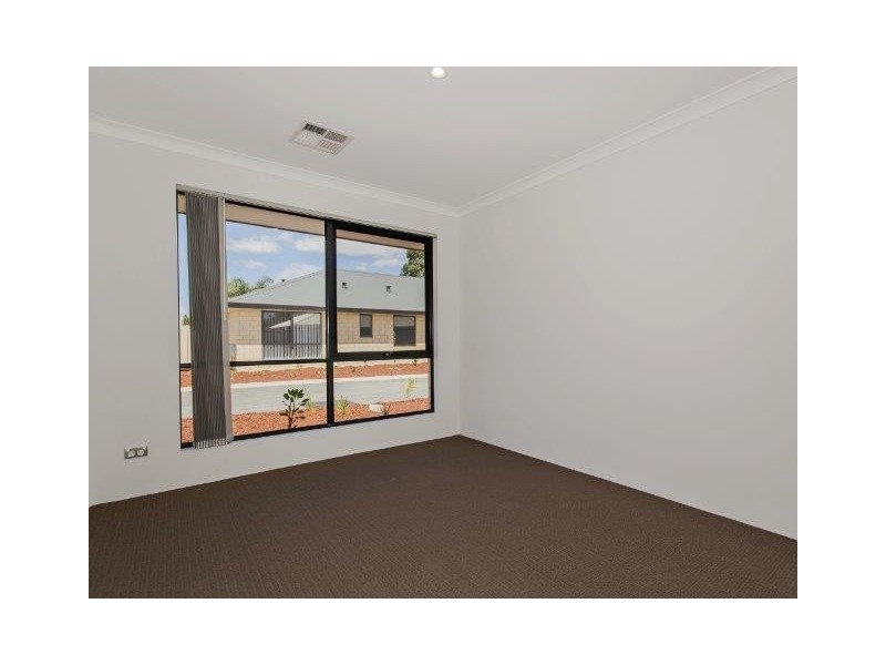 16 18 Banksia Terrace, South Yunderup WA 6208