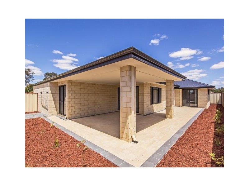 16 18 Banksia Terrace, South Yunderup WA 6208