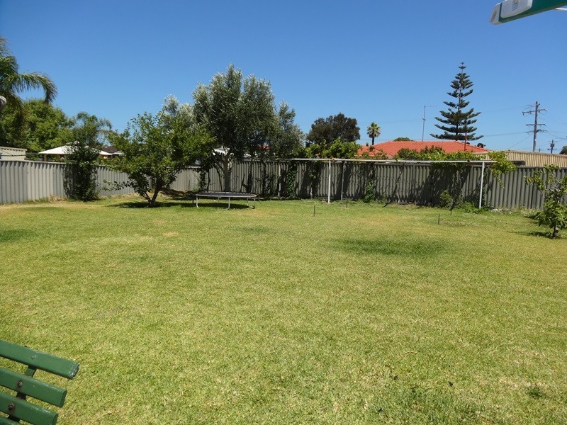 12 Collier Street, Silver Sands WA 6210
