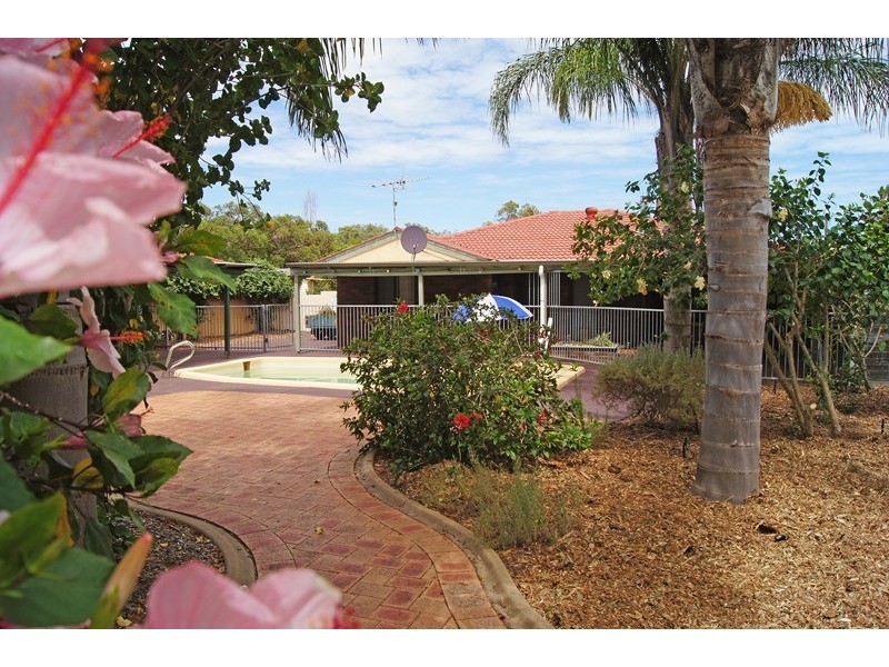 25 Salter St, Pinjarra WA 6208