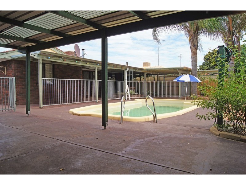 25 Salter St, Pinjarra WA 6208