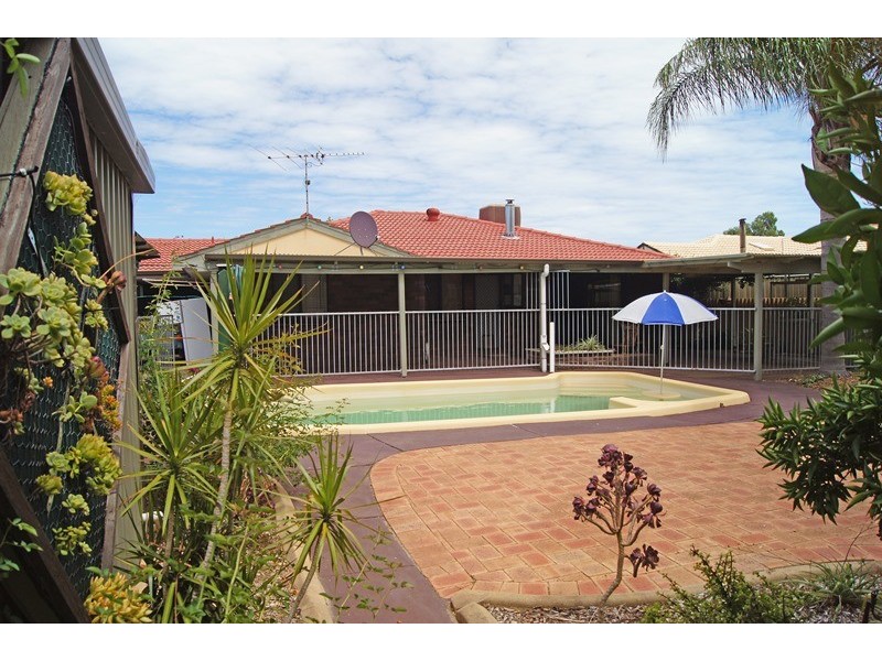 25 Salter St, Pinjarra WA 6208
