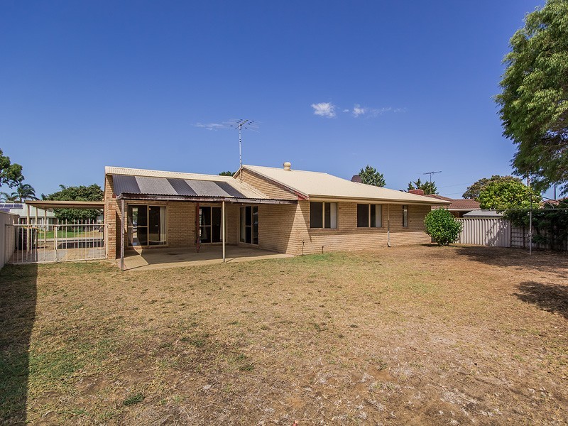 4 Wattle Bird Way, Greenfields WA 6210