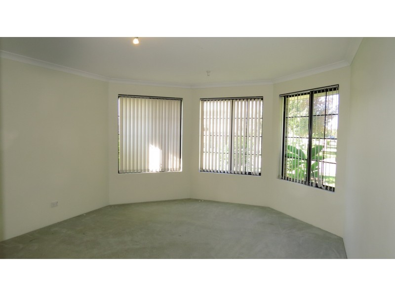 7 Columbus Street, Dudley Park WA 6210