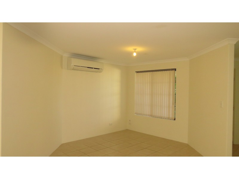 7 Columbus Street, Dudley Park WA 6210