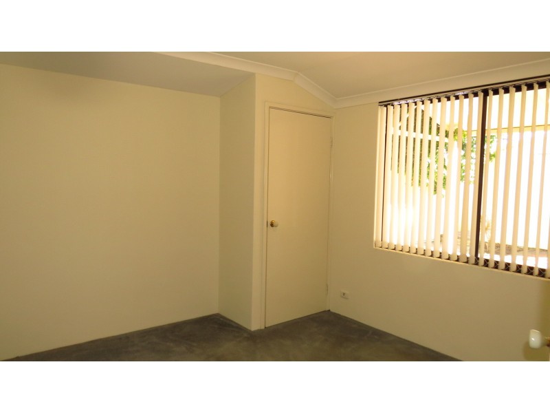 7 Columbus Street, Dudley Park WA 6210