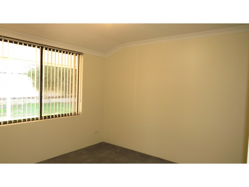 7 Columbus Street, Dudley Park WA 6210