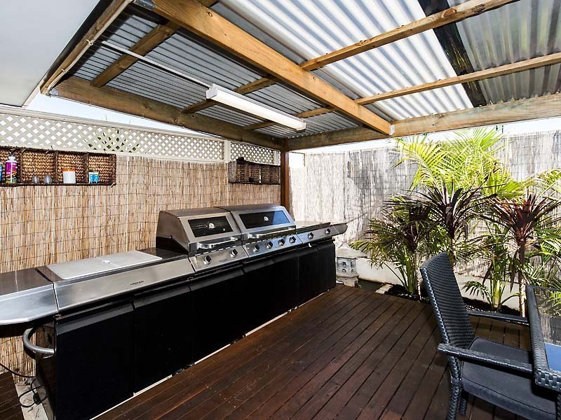 7 Loretta Parkway, Lakelands WA 6180