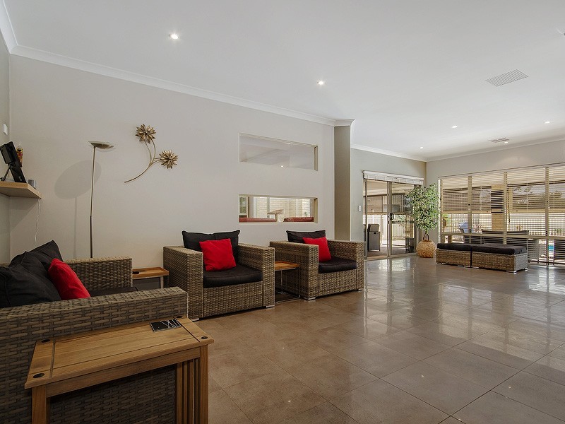 61 Country Rd, Pinjarra WA 6208