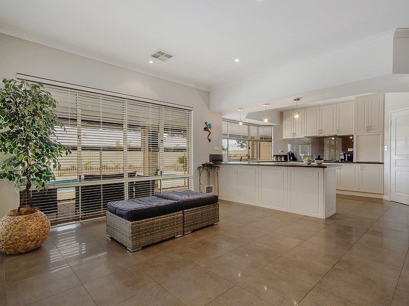 61 Country Rd, Pinjarra WA 6208