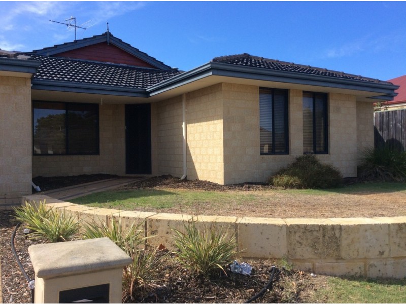 159 Peelwood Parade, Halls Head WA 6210