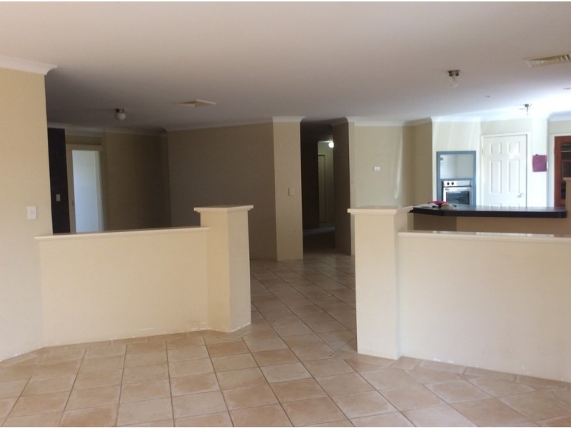 159 Peelwood Parade, Halls Head WA 6210