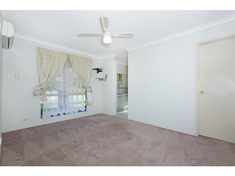6 Chennile Vista, Halls Head WA 6210