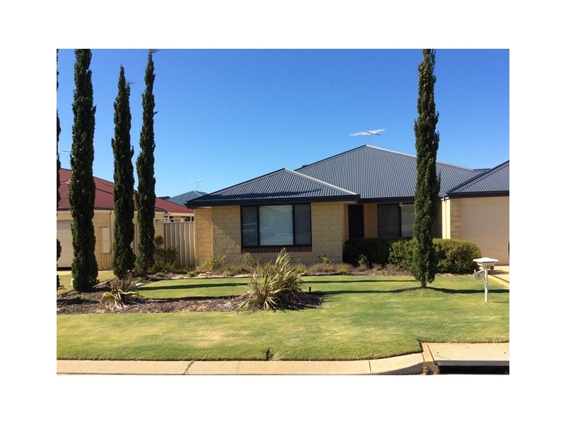 4 Champagny Way, Secret Harbour WA 6173