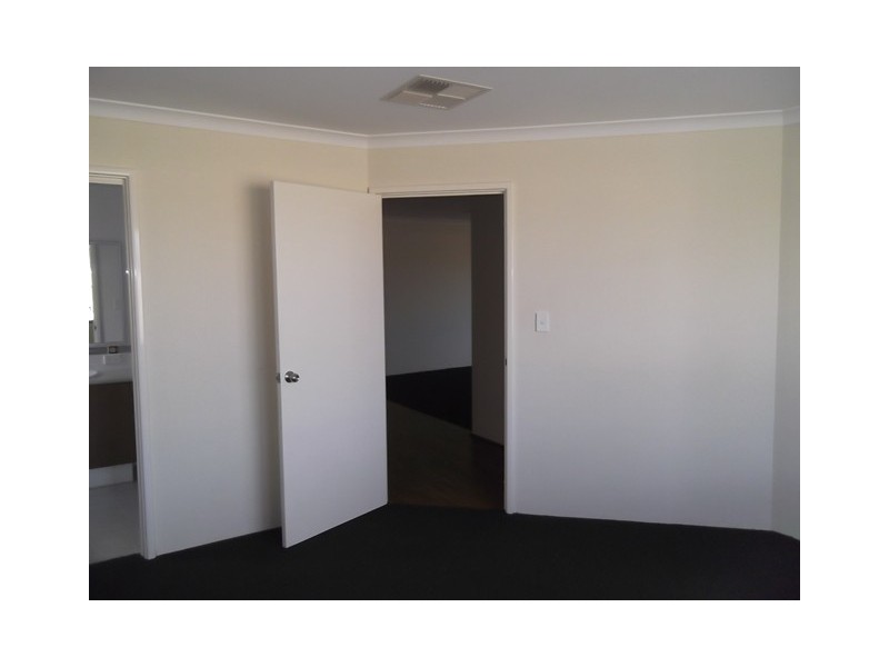 4 Champagny Way, Secret Harbour WA 6173