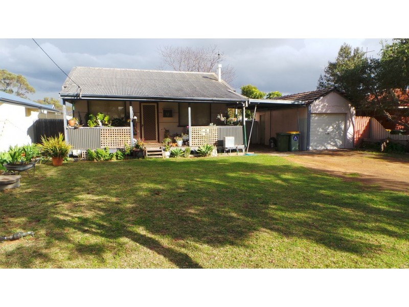 35 Wyeree Road, Mandurah WA 6210