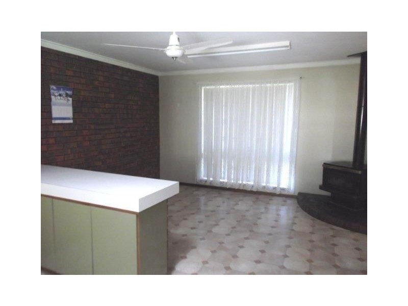 10 Leigh Street, Dudley Park WA 6210