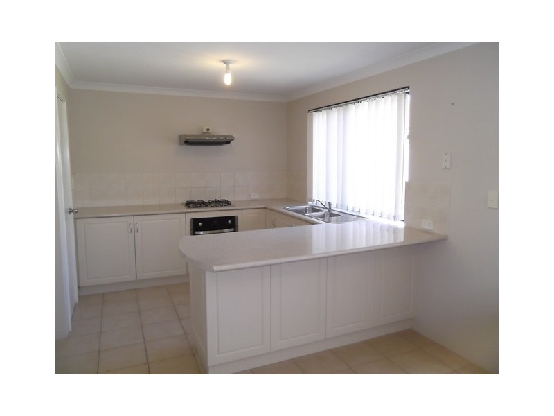 15/70 Waldron Boulevard, Greenfields WA 6210