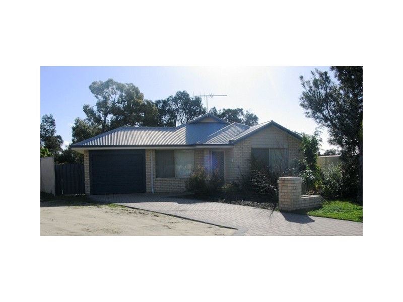 21 Appletree Place, Greenfields WA 6210