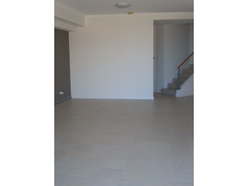 1/12 Cannaregio Square, Mandurah WA 6210