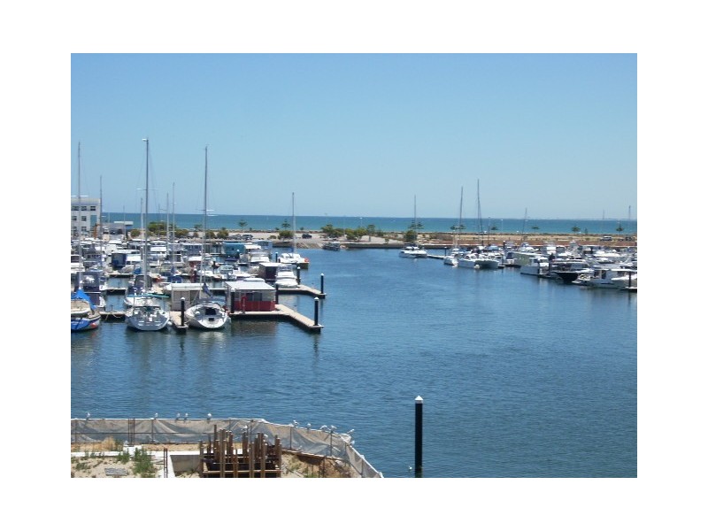 1/12 Cannaregio Square, Mandurah WA 6210