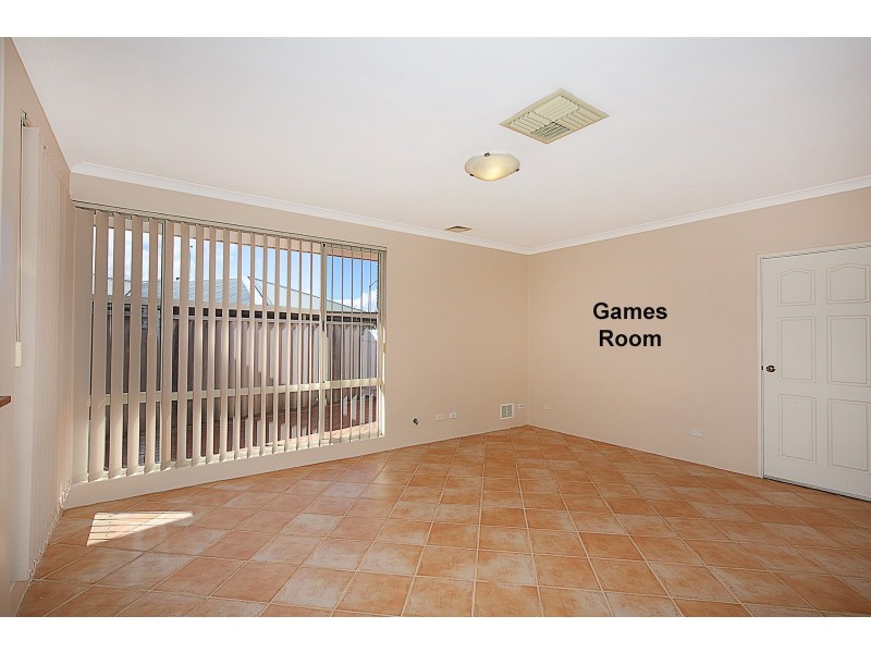 14 Peron Place, San Remo WA 6210