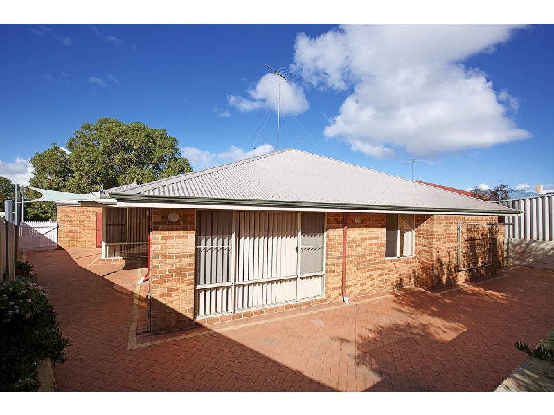 14 Peron Place, San Remo WA 6210