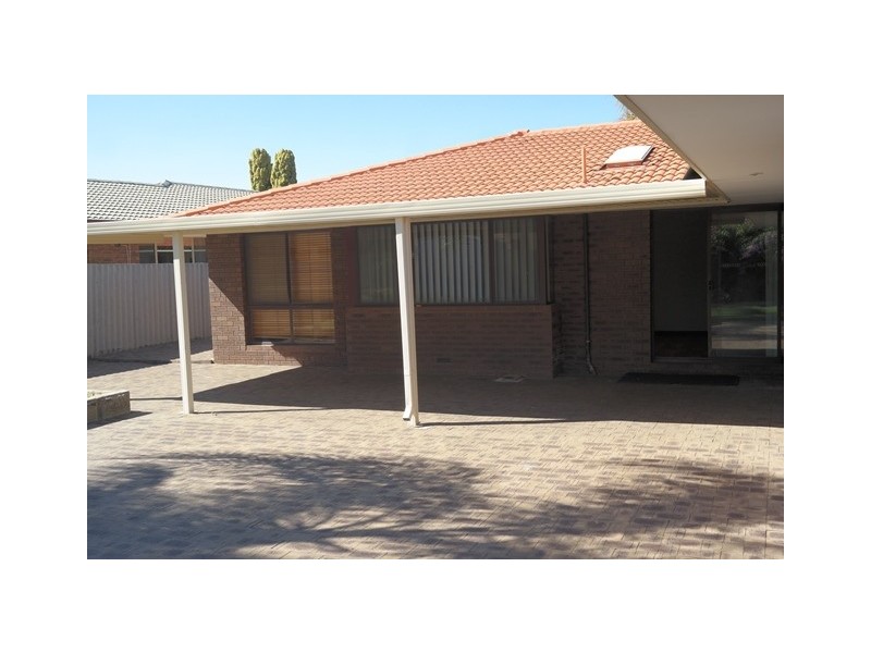 19 Glencoe Parade, Halls Head WA 6210