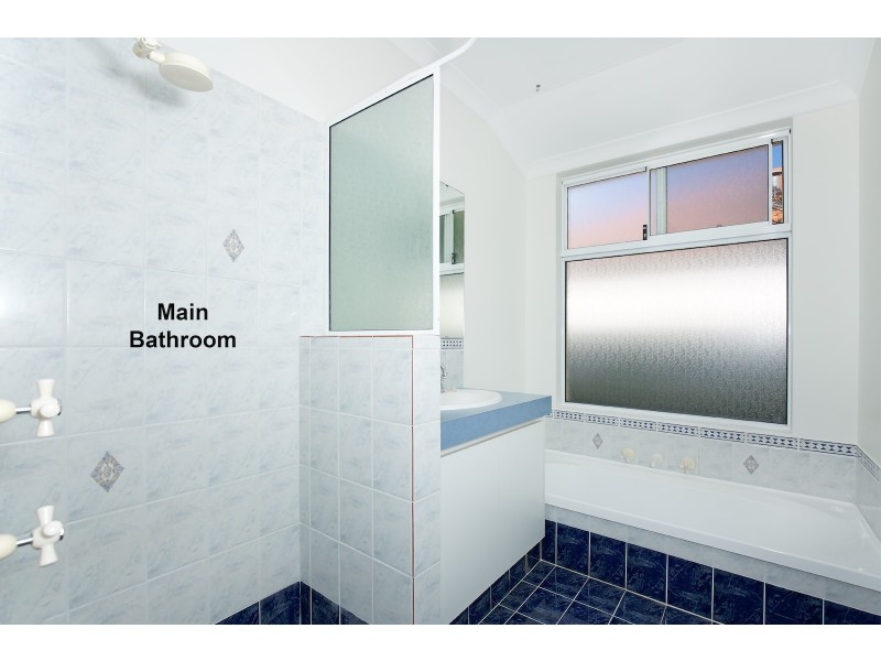 8 Colville Street, Waikiki WA 6169