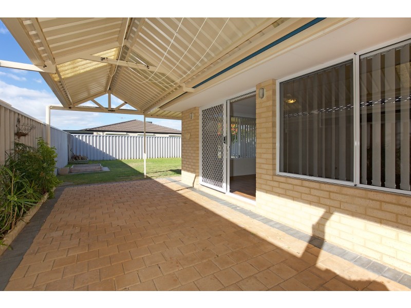 8 Colville Street, Waikiki WA 6169