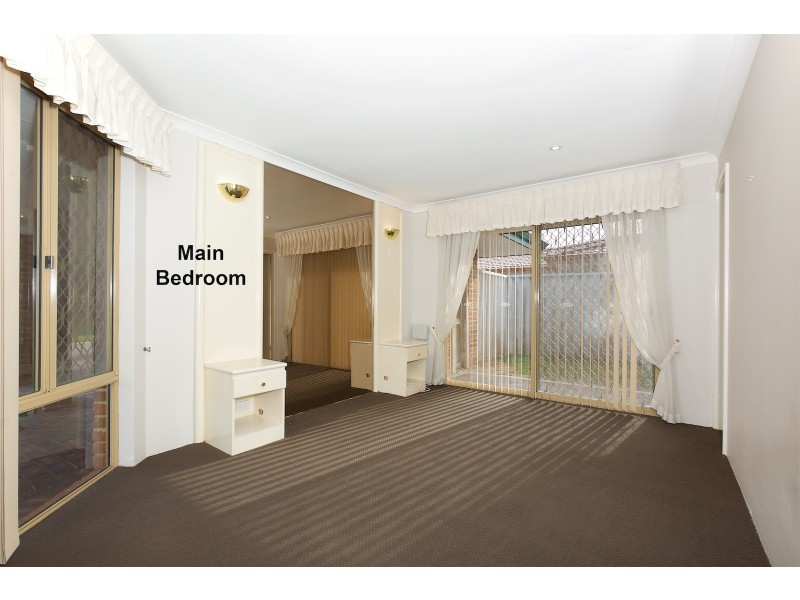 5 Rochester Way, Meadow Springs WA 6210