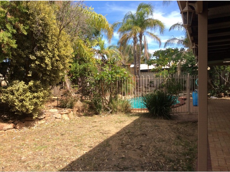 1 Wren Court, Greenfields WA 6210