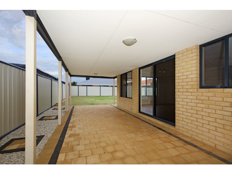 20 Sugarbush Way, Meadow Springs WA 6210