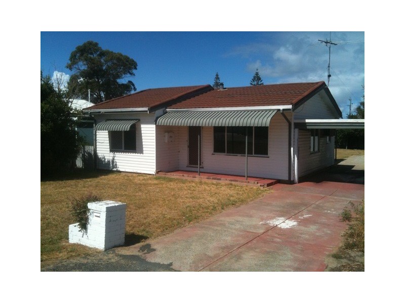 33 Gillark Street, Dudley Park WA 6210