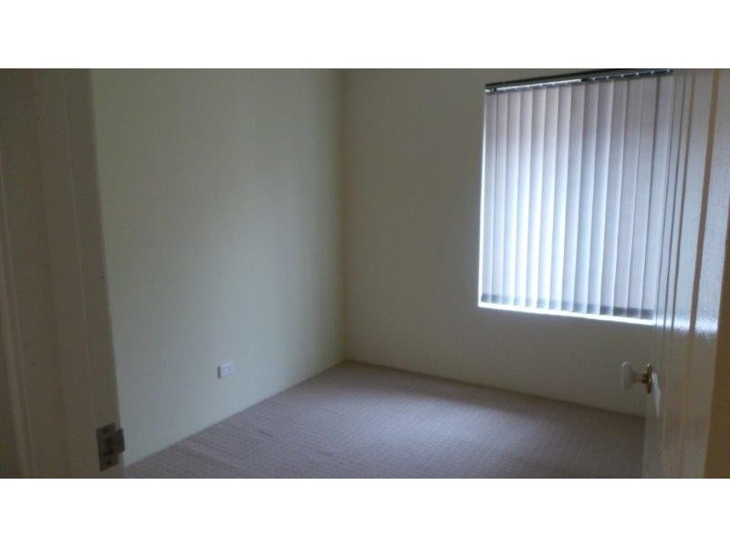 24 Daydream Plaza, Halls Head WA 6210