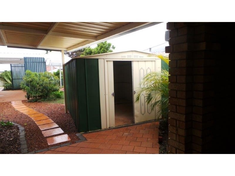 24 Daydream Plaza, Halls Head WA 6210