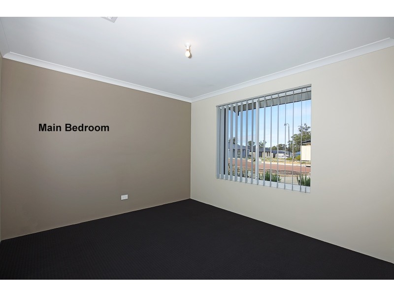 33 Kerkeri Heights, Lakelands WA 6180