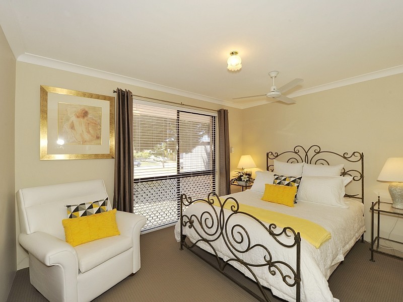 15 Satinash Rtt, Halls Head WA 6210