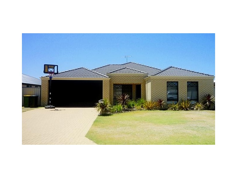 6 Sandbridge Way, Meadow Springs WA 6210