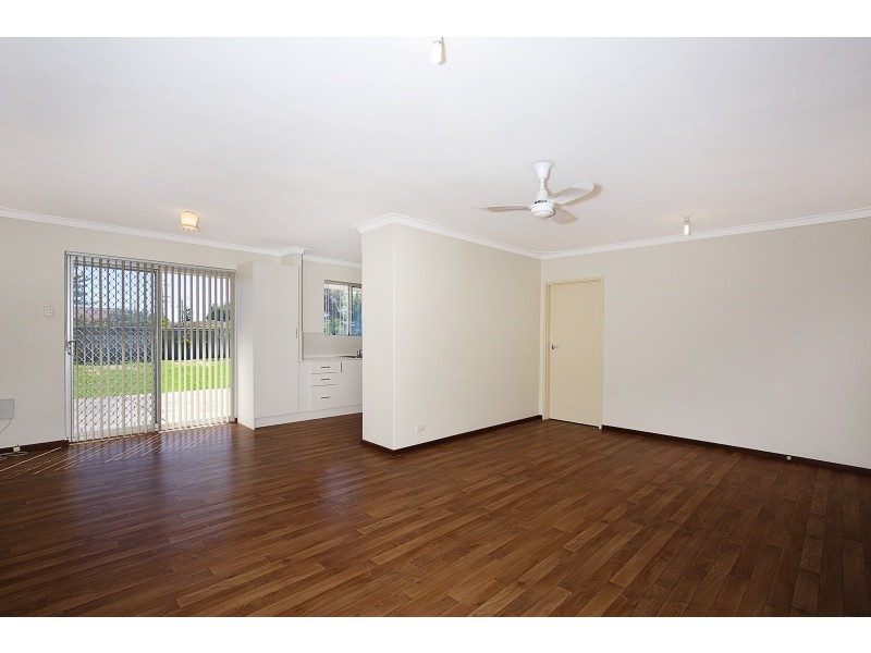 12 Collier Street, Silver Sands WA 6210