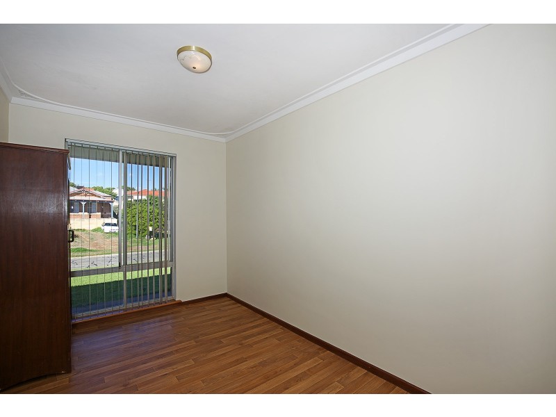 12 Collier Street, Silver Sands WA 6210