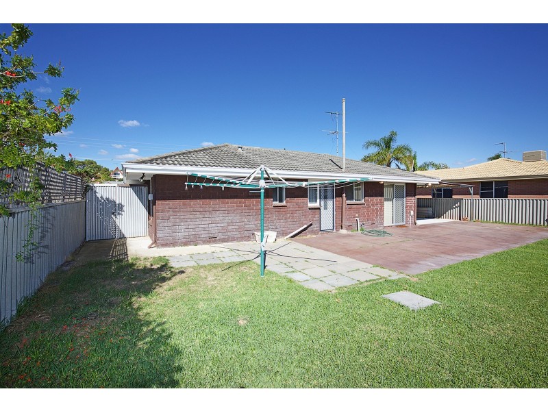 12 Collier Street, Silver Sands WA 6210