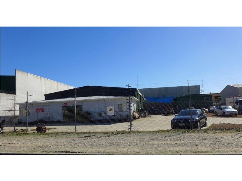 9 Quarry Way, Greenfields WA 6210