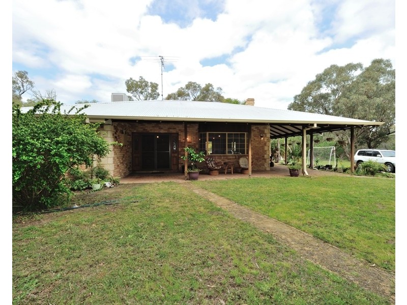 80 Clifton Downs Rd, Herron WA 6211