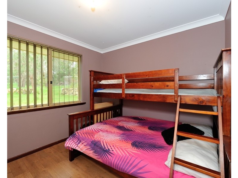 80 Clifton Downs Rd, Herron WA 6211