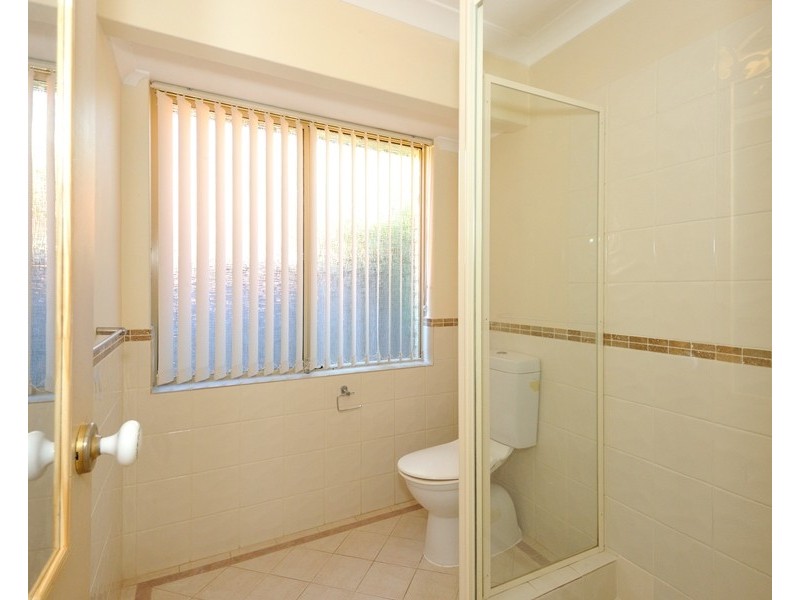 83 Portmarnock Circle, Halls Head WA 6210