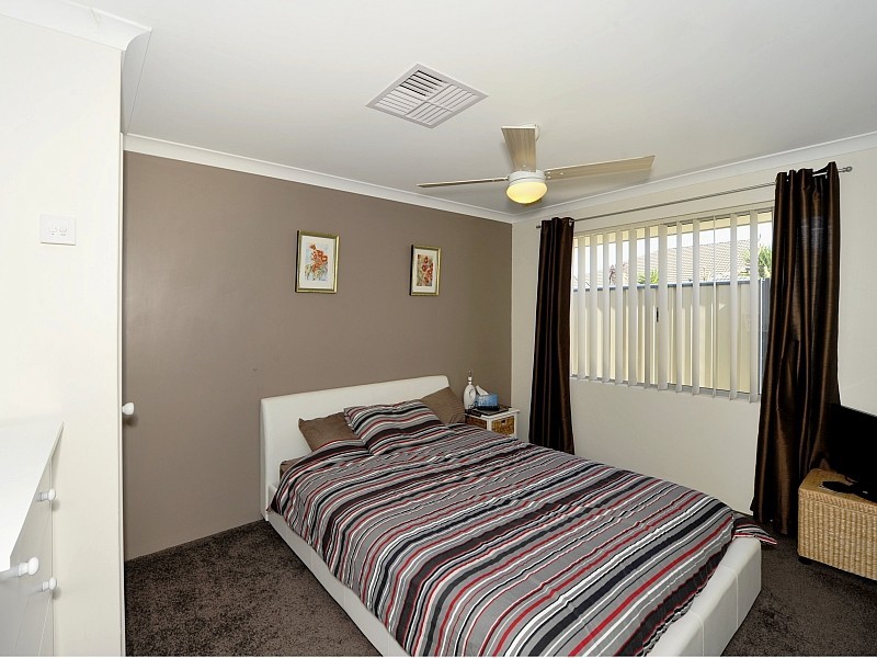 10 Spencer Lane, Meadow Springs WA 6210