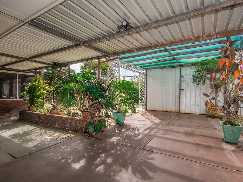 8 Kookerbrook Street, Dudley Park WA 6210